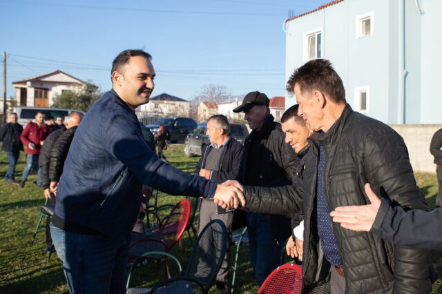 AEAC5168-771D-4294-8B44-C8A5F1796172