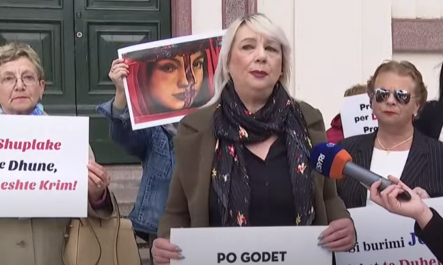 E7052C0D-CAB6-486D-9BED-D93230B0B47E