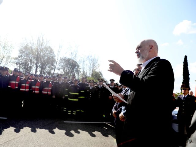 4334E4BB-779C-4040-A49B-8BA0DC78DA80