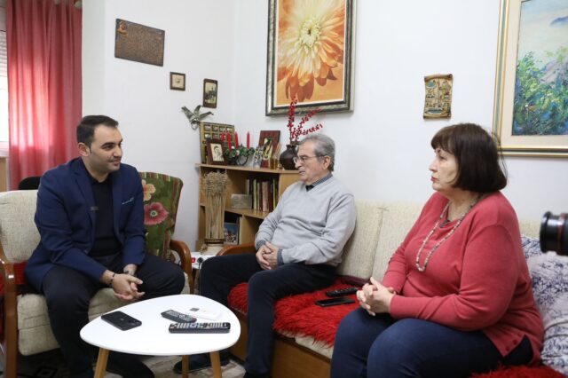 F639281C-5874-4553-BCE2-41D020024212