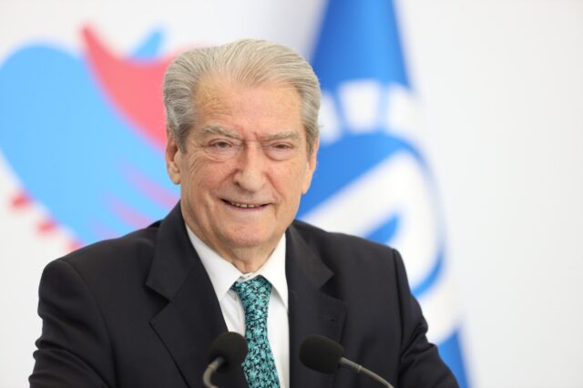 0ff0fc22-20a7-4dff-9e7a-f5c018c0c7be