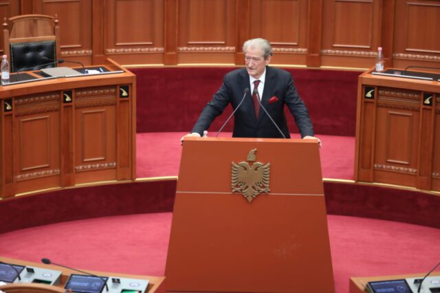 480cb367-52df-417e-8060-9b192819fcfa