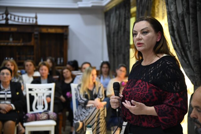 55ceb32c-fcb3-42db-9fa6-7da630edd8fe