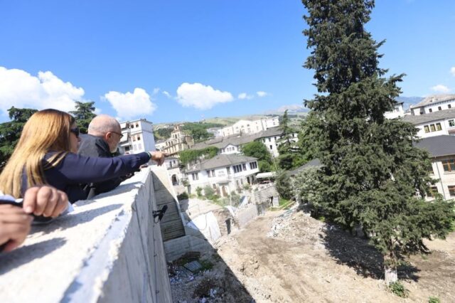 76489785-c81a-47b2-902b-2c9ea2008243