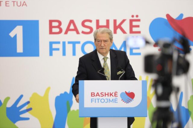 df05c0d2-18a4-4483-b6a0-5a0aa77395d3