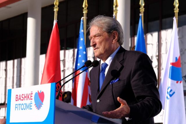 fb80d2e1-c9c8-404d-996e-07129ec9e594