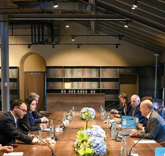 7dec6b46-7761-44c6-a78a-d6fbac781f5e