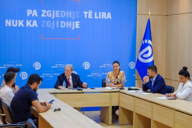 0adec4f6-aea5-4f95-9a0b-d273183f681a