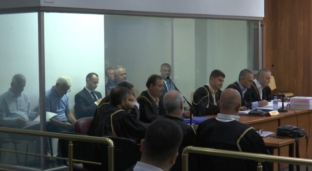 b5d78119-8df1-47f0-84b8-a474906630e1