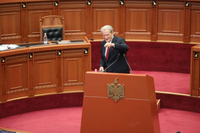 d924fe7a-a890-45dd-8230-fc6e66c412ad