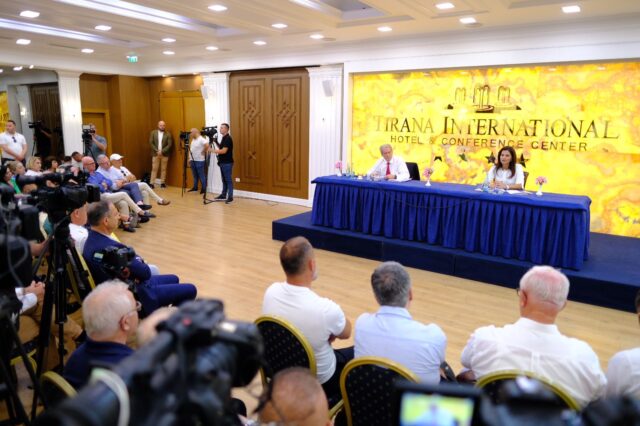 f7269ee5-1414-4f16-b647-35aa0da4362c