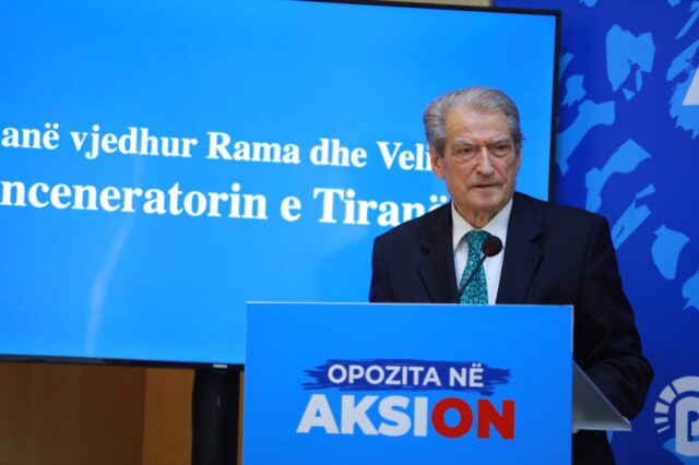 2006de26-e57e-46a6-ad67-41d895838121