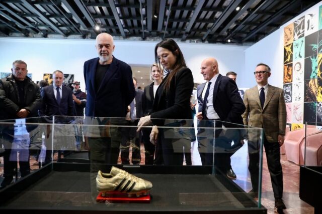 90dbd69e-eb2f-4615-bf84-a32d36574d05