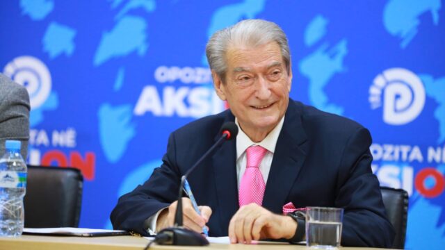 d74ff280-6362-425d-b104-2f5da1803993