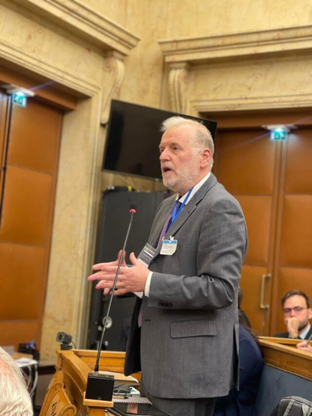 569fd61f-ac8d-4c36-b0ce-e8bf3f92dd63