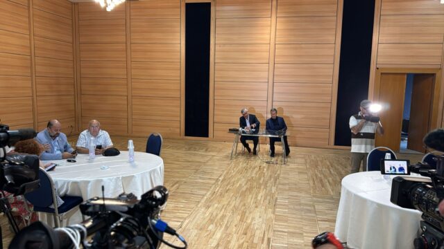 716c142c-77e2-45af-a609-1c4b9f9be92d