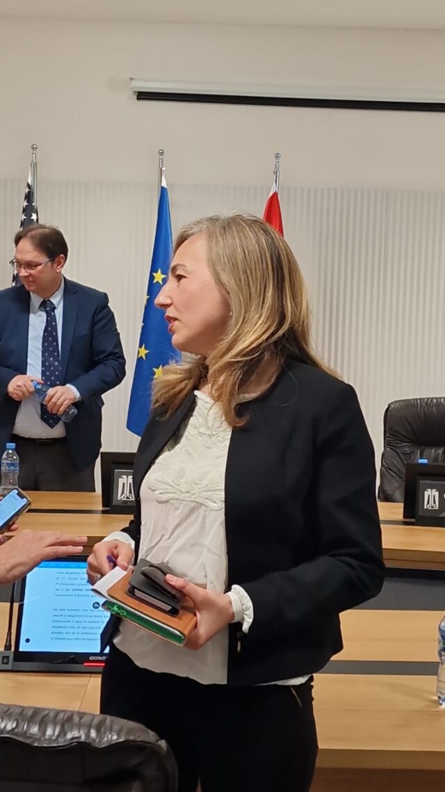 bd2f3565-a350-4f98-be10-026e19b463c5