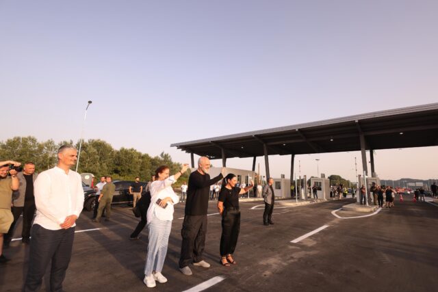 0c80d2e0-af47-49a5-b652-0874c004526b