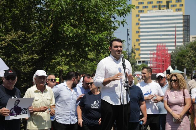 197e28eb-b6ff-4b82-9ee2-85f3630c106e