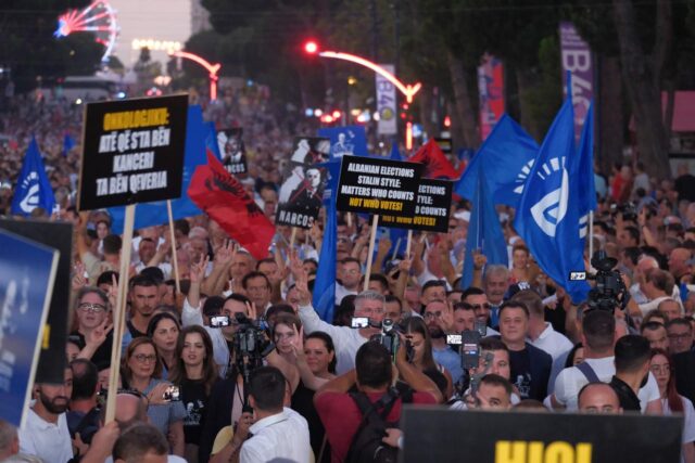 596f4cdf-ded5-4f1b-b7ce-e4d162b102c5