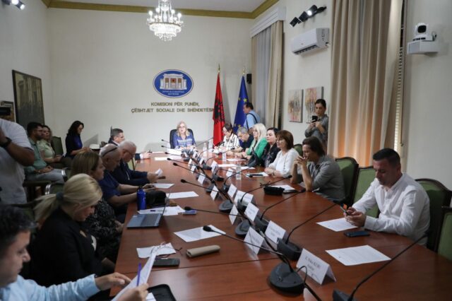 93cb7674-07d0-4194-a0c8-425adedc2824