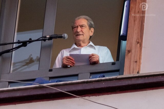 d052c9c3-84e7-4a3d-b3c8-cf49b7c1afc1