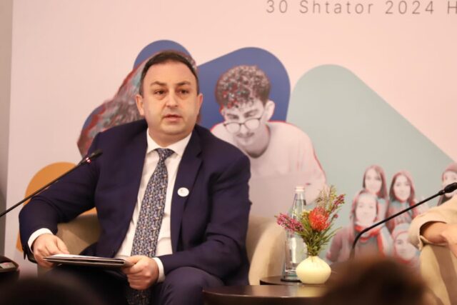 2b5d6b58-1939-45ac-8013-085406084259