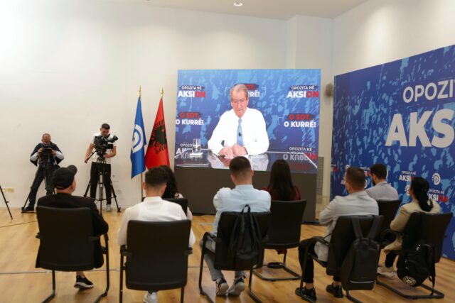 0ad7c6b7-5fdc-4031-b0a7-3a262e28420a