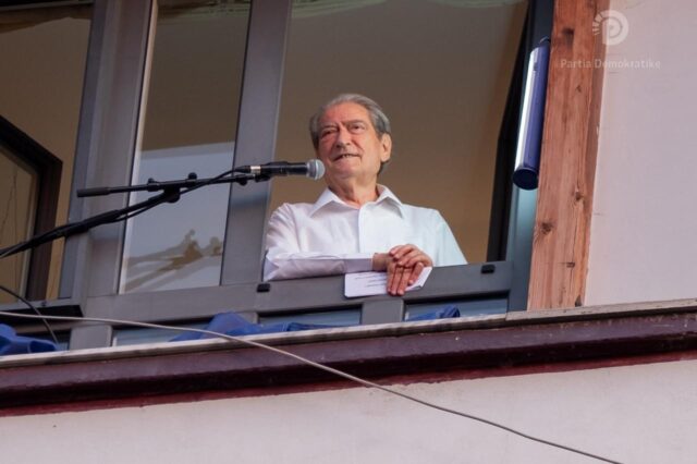 8b2a2497-16f1-4729-b911-b6c713183032