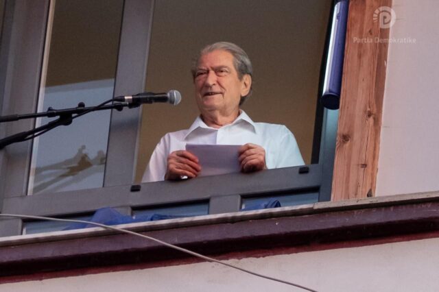 af819e2d-04bf-4e7a-a64c-e7c0dddae6fe