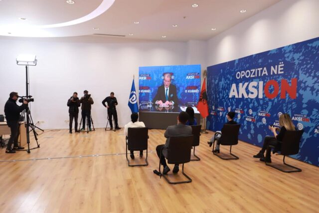 59a2c134-265f-4c60-a00a-7ce43bb0631b