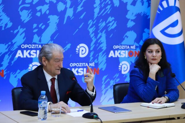 62aa5d66-6922-4309-b23a-bb5885382d2c