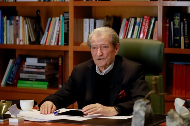 8f70dd49-a859-47be-828d-cf4fb7fe81a9