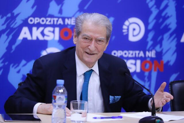 b8f4d0ed-e0e3-42f1-8707-10403965ac02