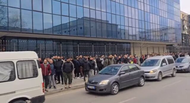 4d6a4137-49a4-4004-a8b5-143ae4e5462c