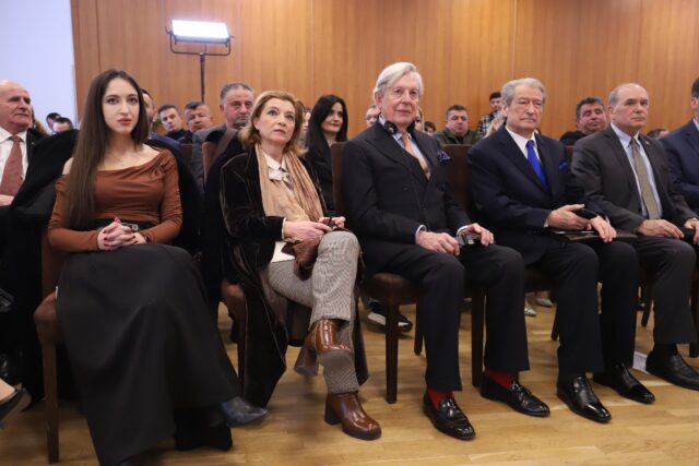 71ddd938-069a-45e6-926d-c96dfa846f2d