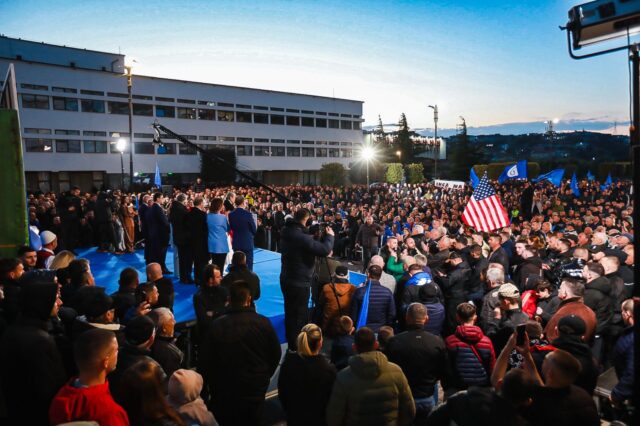 09f8a927-80b0-4023-adde-f2f0895c9795