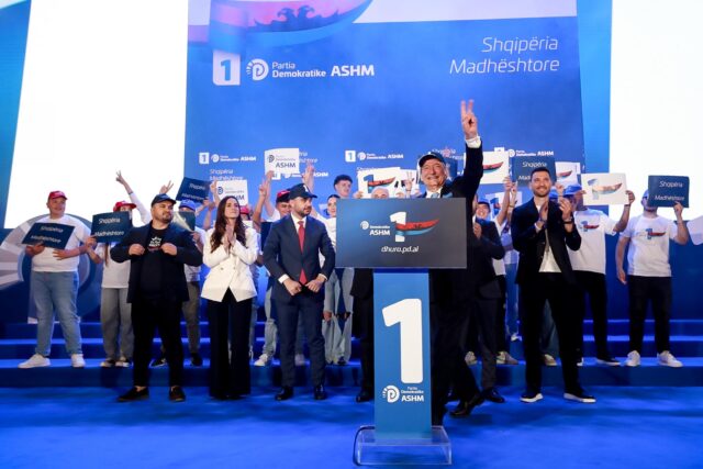 3920bf7c-8726-44ed-b7ac-e8614d9b736d