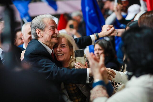 c1b8512d-a156-4bbb-ae37-9622246dc032