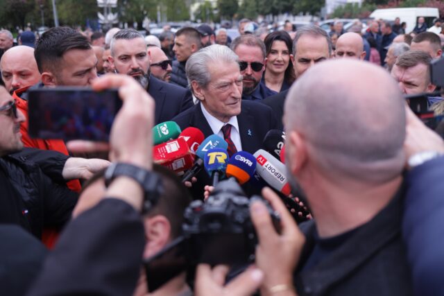 f7addaa7-9860-4bf7-ad1c-dd9cd885d399