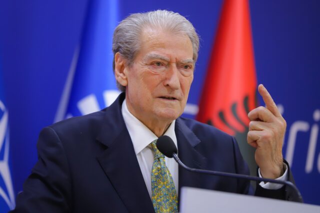 77637c53-507e-461e-b58a-22cc8f65bdf2