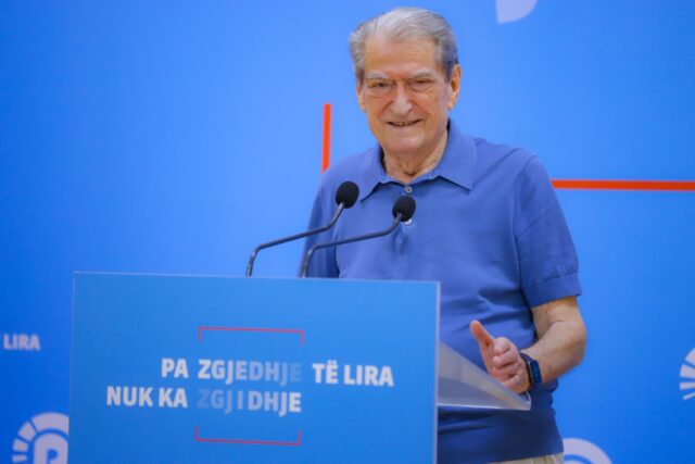 4a5627e1-4ea3-4904-ac72-357184e3f152