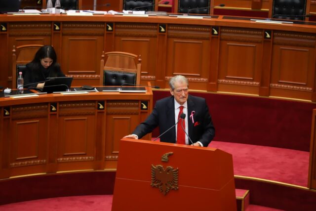 5de2050c-795a-4d9e-82db-7c064ffe5288