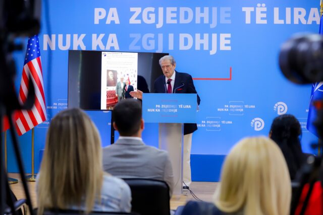 b05d203f-cb70-410d-b4d4-b35dae6f0148