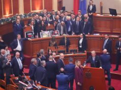 Marrin flakë fibrat e transmetimit në Kuvend, Peleshi mbyll punimet