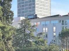 “Shqipëria Bëhet” thërret “Edi Rama, hajdut”. Lapaj i tregon Ramës mesazhin e babait të tij