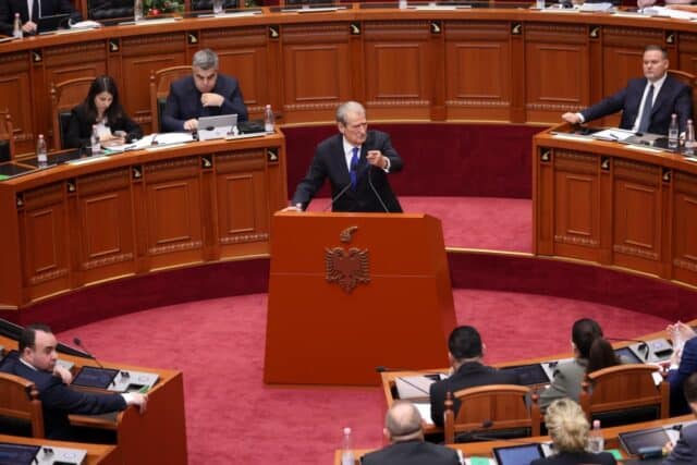 369b4bc4-4629-49f6-a5c1-d22d811ba0c2