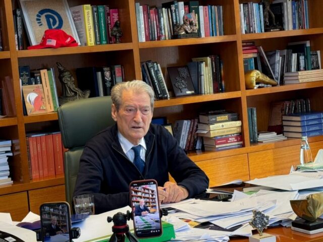 e0a025d7-6411-4b20-b7a0-11c75eb24eca